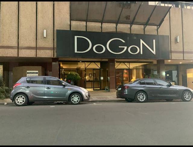 2 BEDROOM APARTMENT FOR SALE IN JOHANNESBURG CBD